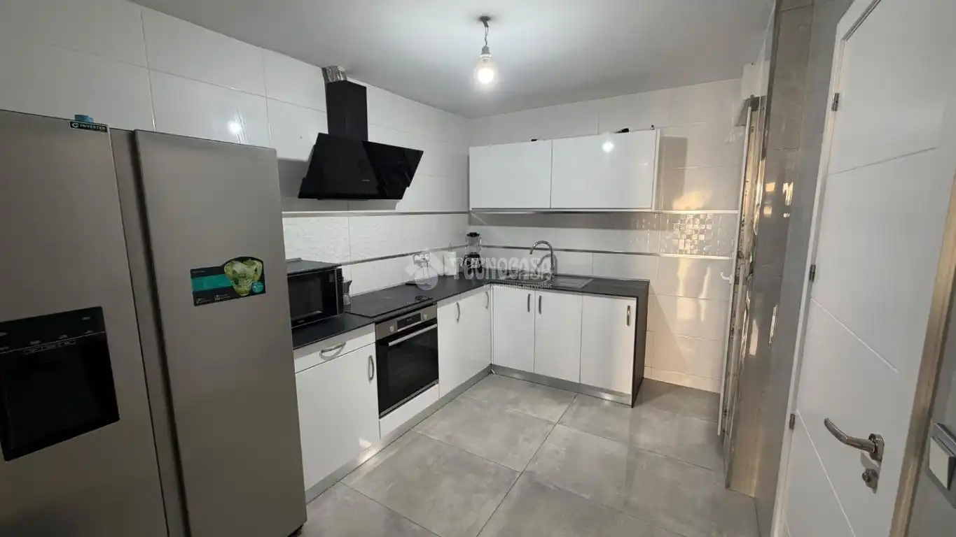 Semi-detached house with terrace for sale in Santa Isabel, imagen 6
