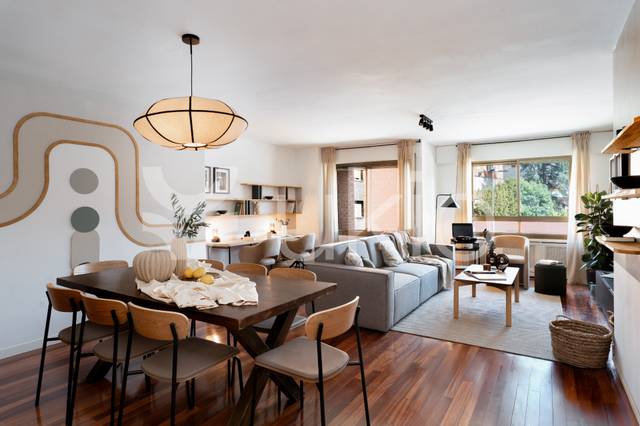 Apartamento en Alquiler en Calle de Rafael Calvo en Almagro