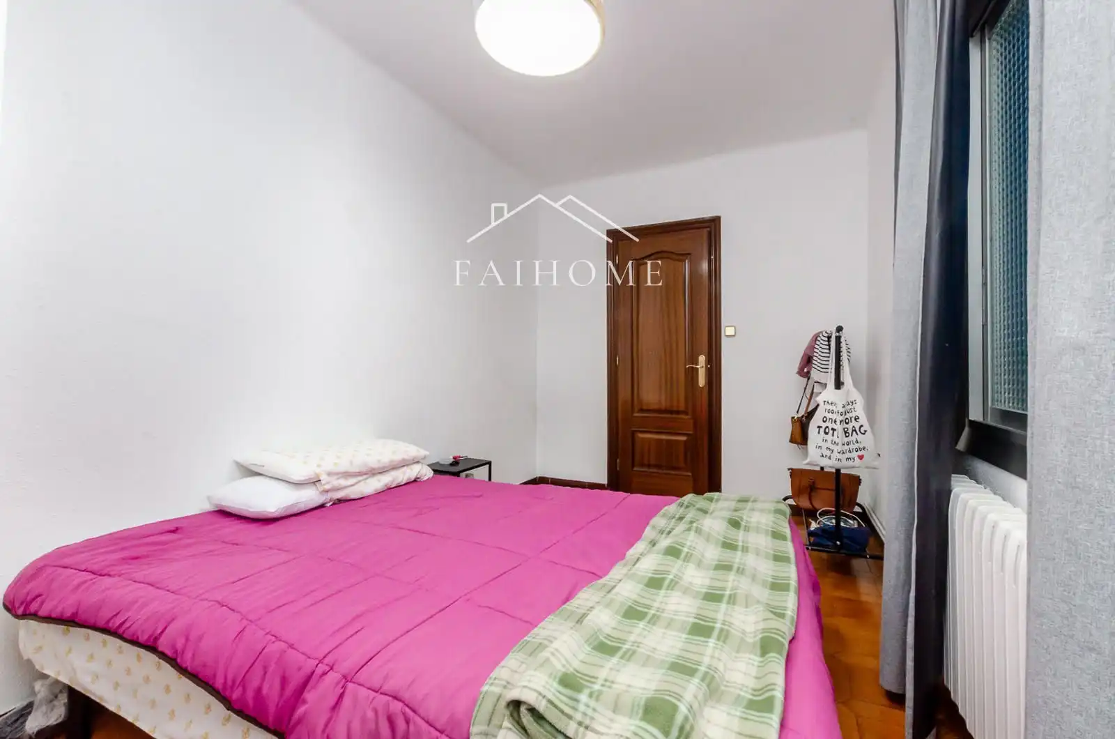 Habitación de Piso en venta en Sabadell con Calefacción, Parquet y Terraza