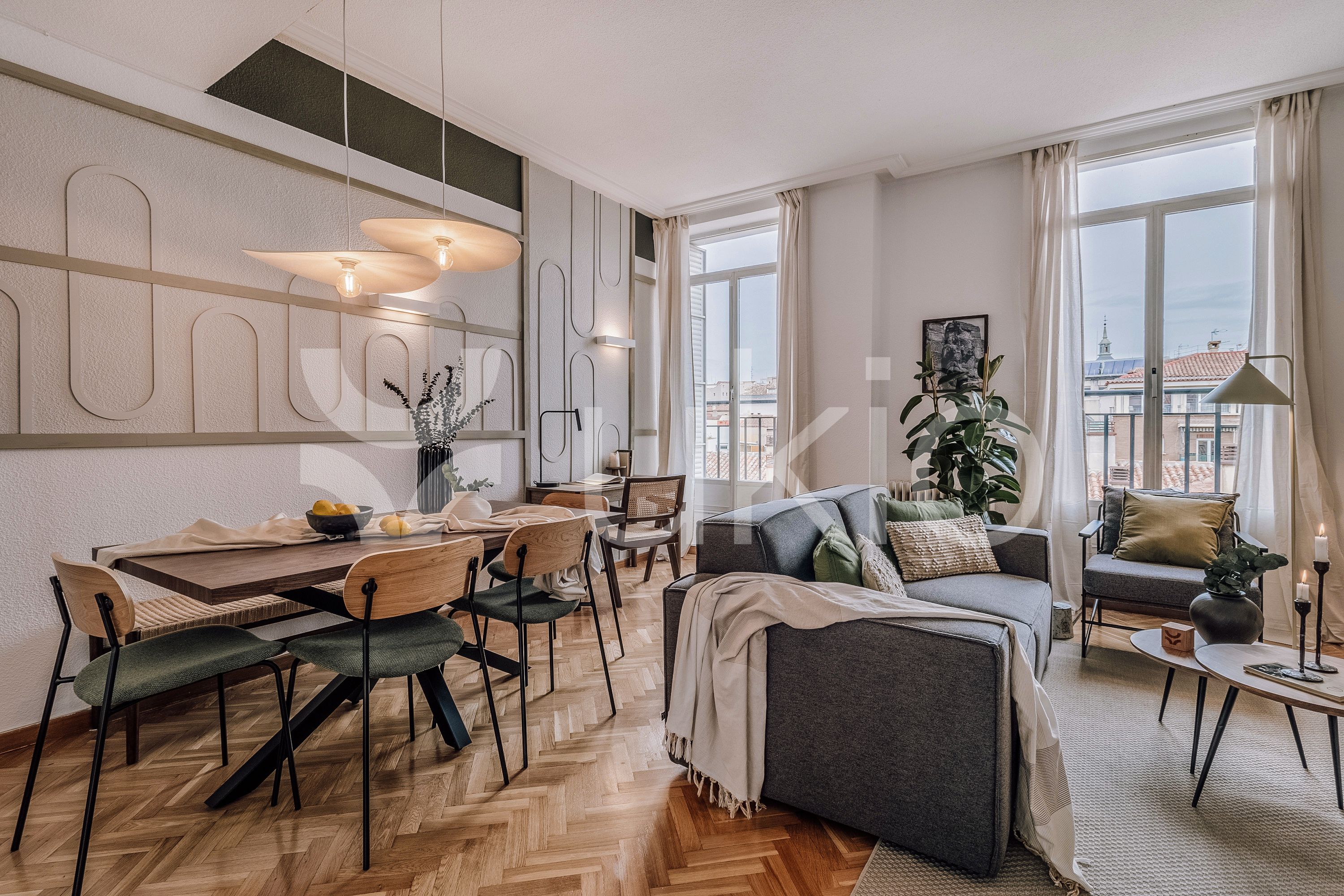 Sala d'estar de Apartament de lloguer en  Madrid Capital amb Aire condicionat, Calefacció i Moblat