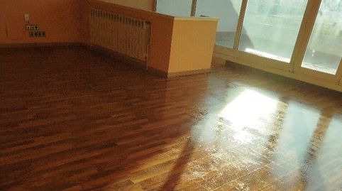 Foto 5 de Casa adosada en venda a C/ Can Roca, Nucli Urbà, Esparreguera