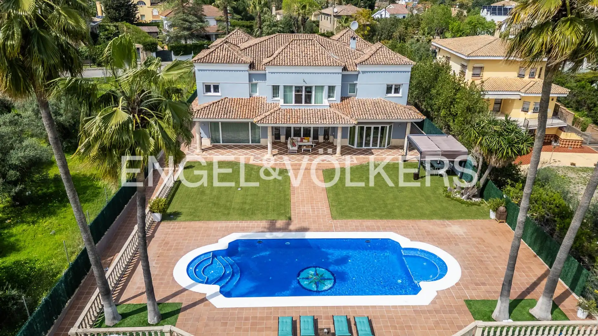 Vista exterior de Casa o chalet en venta en Gelves con Aire acondicionado, Calefacción y Jardín privado