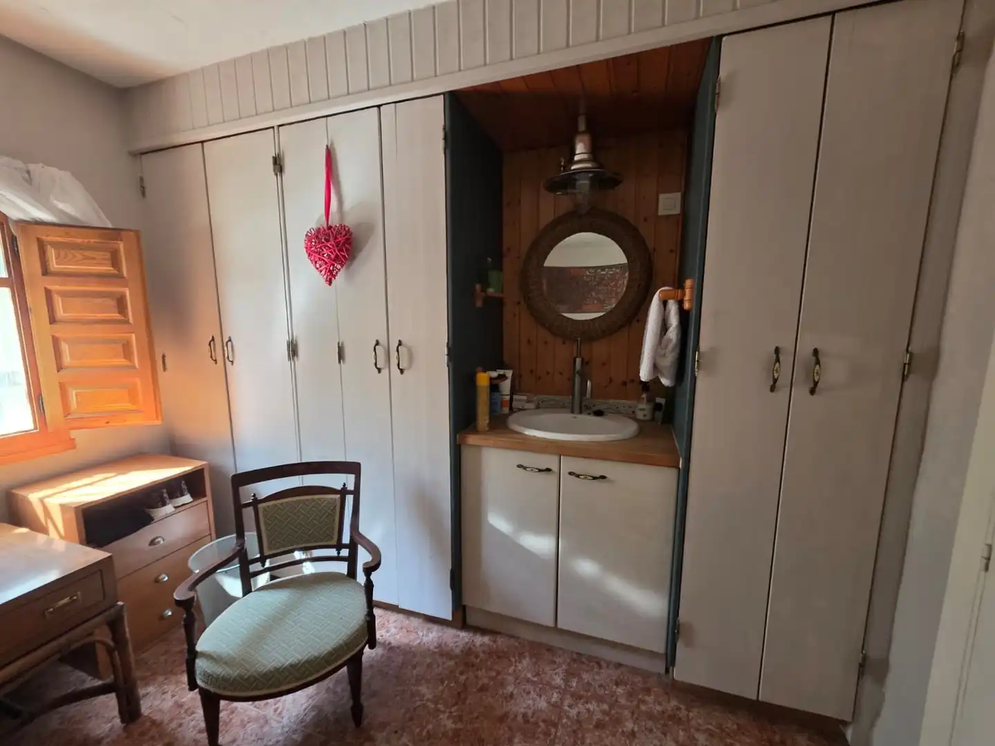 Badezimmer von Country house zum Verkauf in Guaro