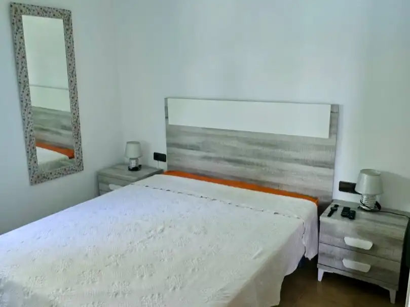 Country house with pool for sale in Camí de Pinedes Altes 13, imagen 16