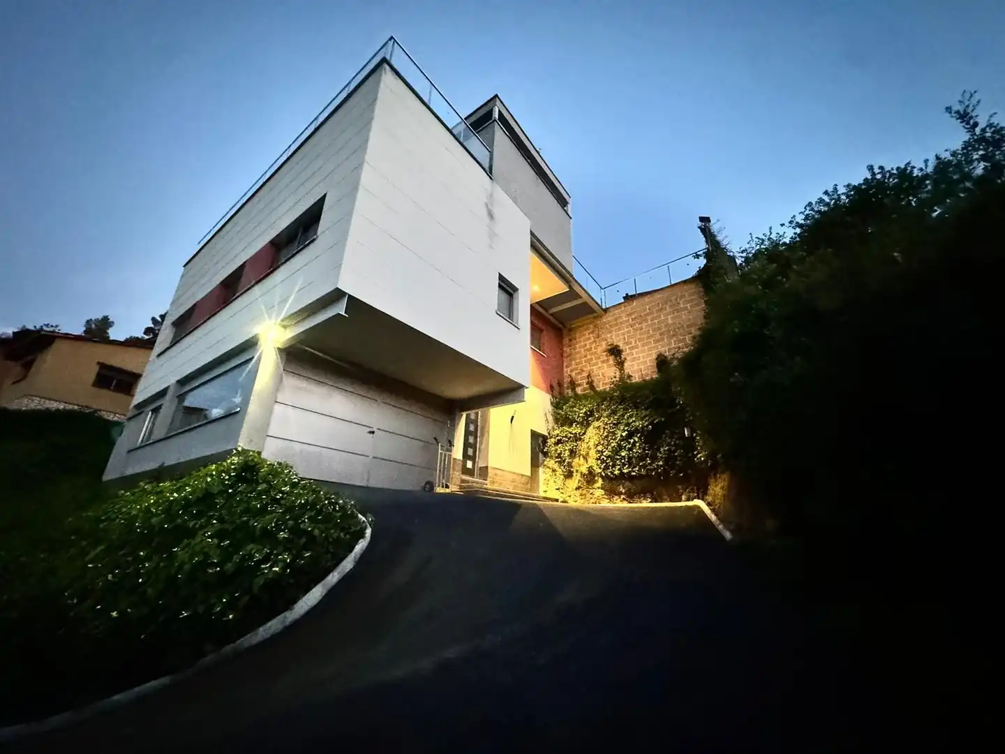 Vista exterior de Casa o chalet en venta en Vallirana con Aire acondicionado, Calefacción y Terraza