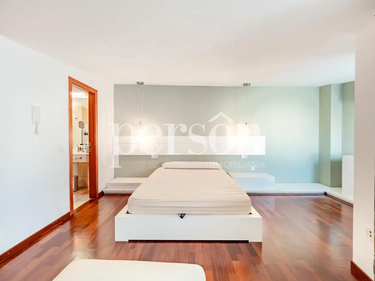Dormitori de Dúplex en venda en Mislata amb Aire condicionat, Parquet i Terrassa