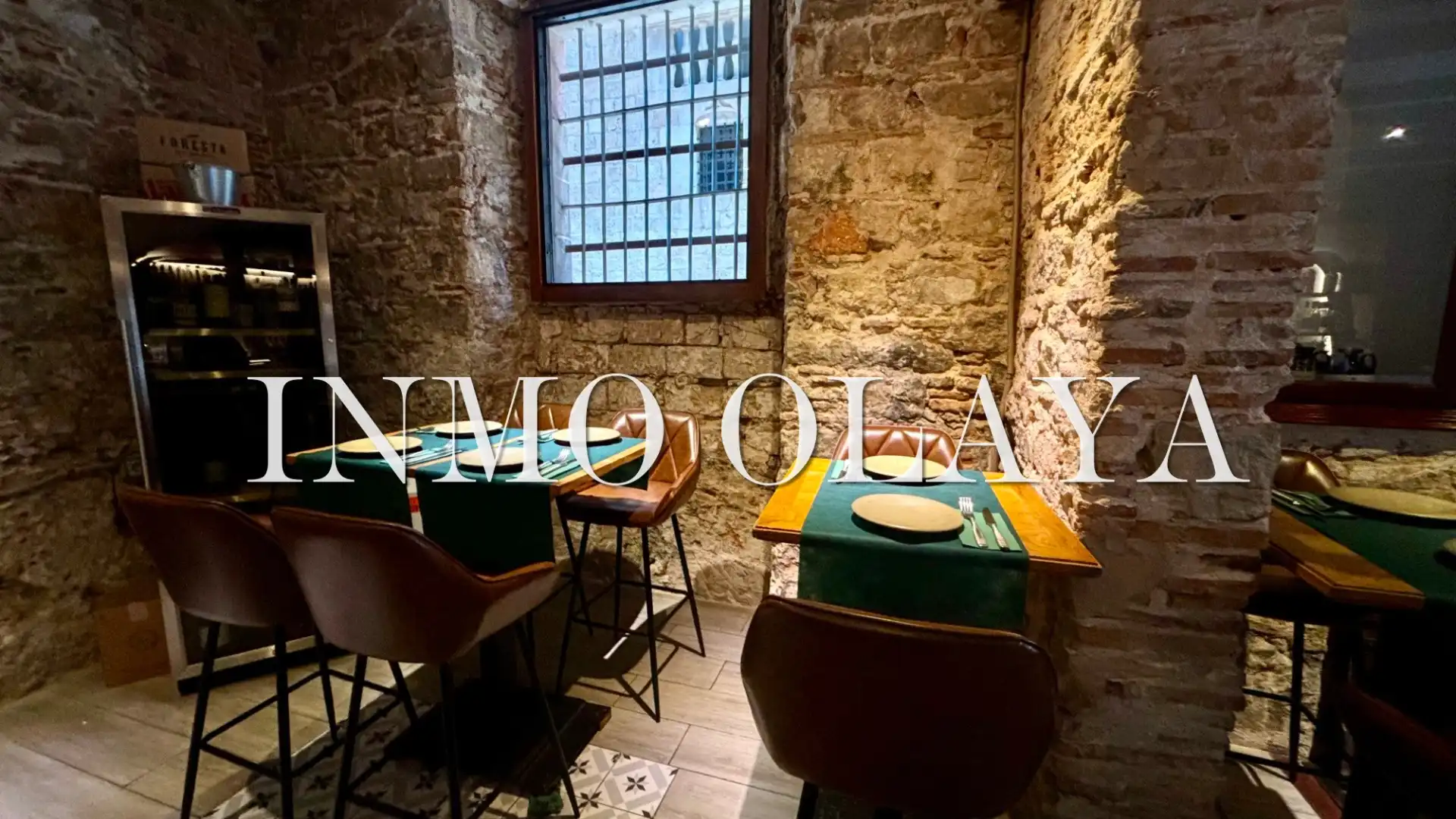 Premises for transfer in  Barcelona Capital  with Air Conditioner, Heating and Terrace