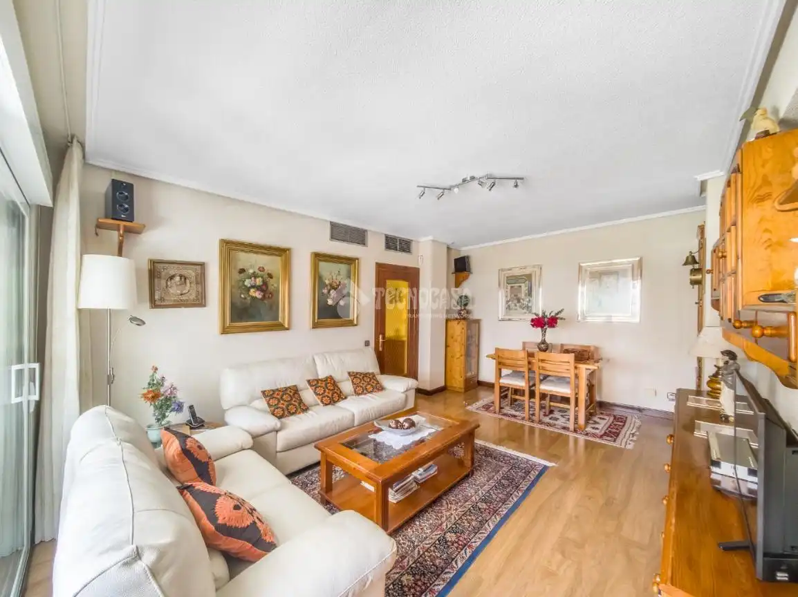 Piso con ascensor en venta en Ciudad Lineal, imagen 5