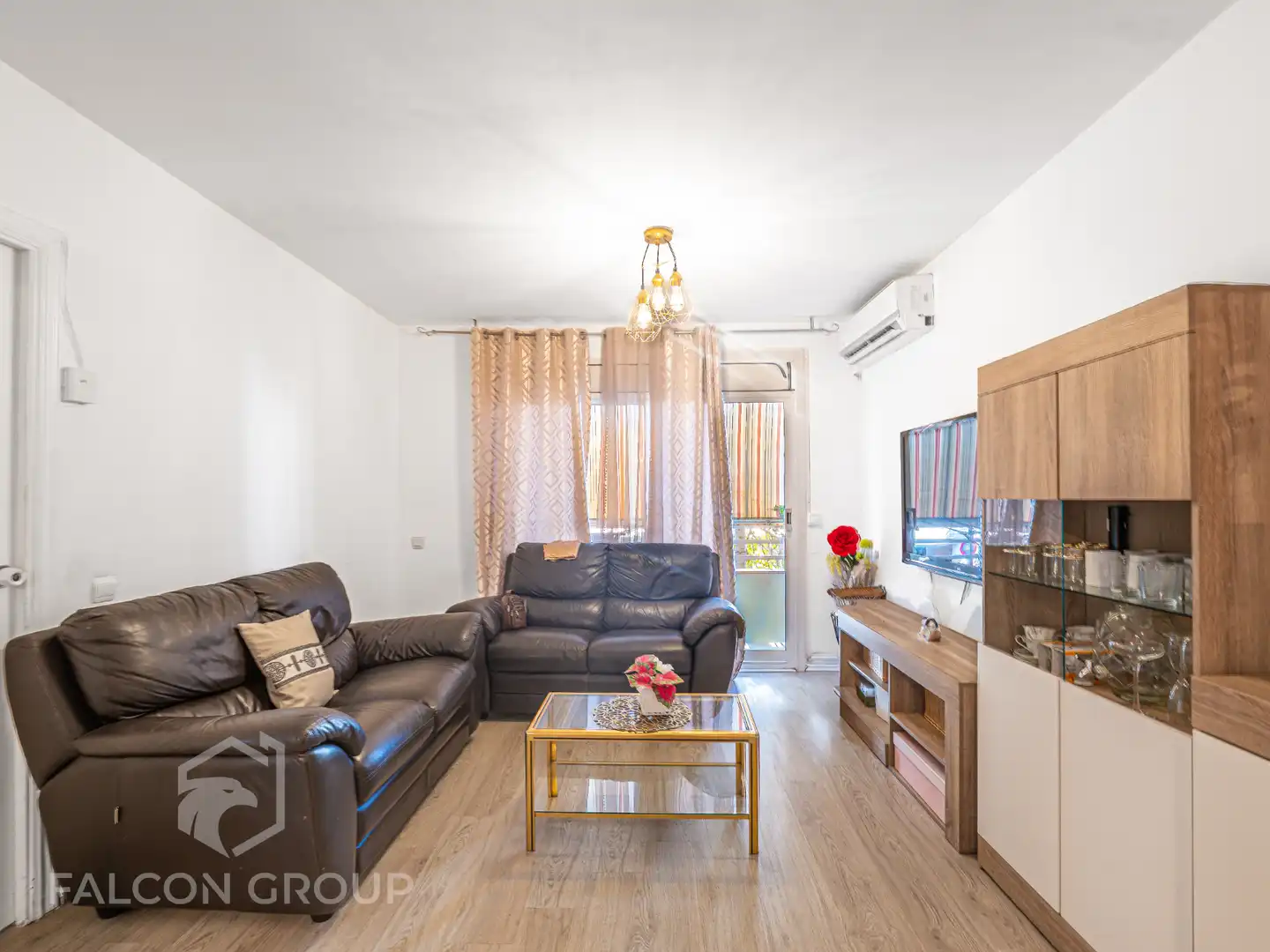 Sala de estar de Piso en venta en Vilanova i la Geltrú con Aire acondicionado, Trastero y Balcón