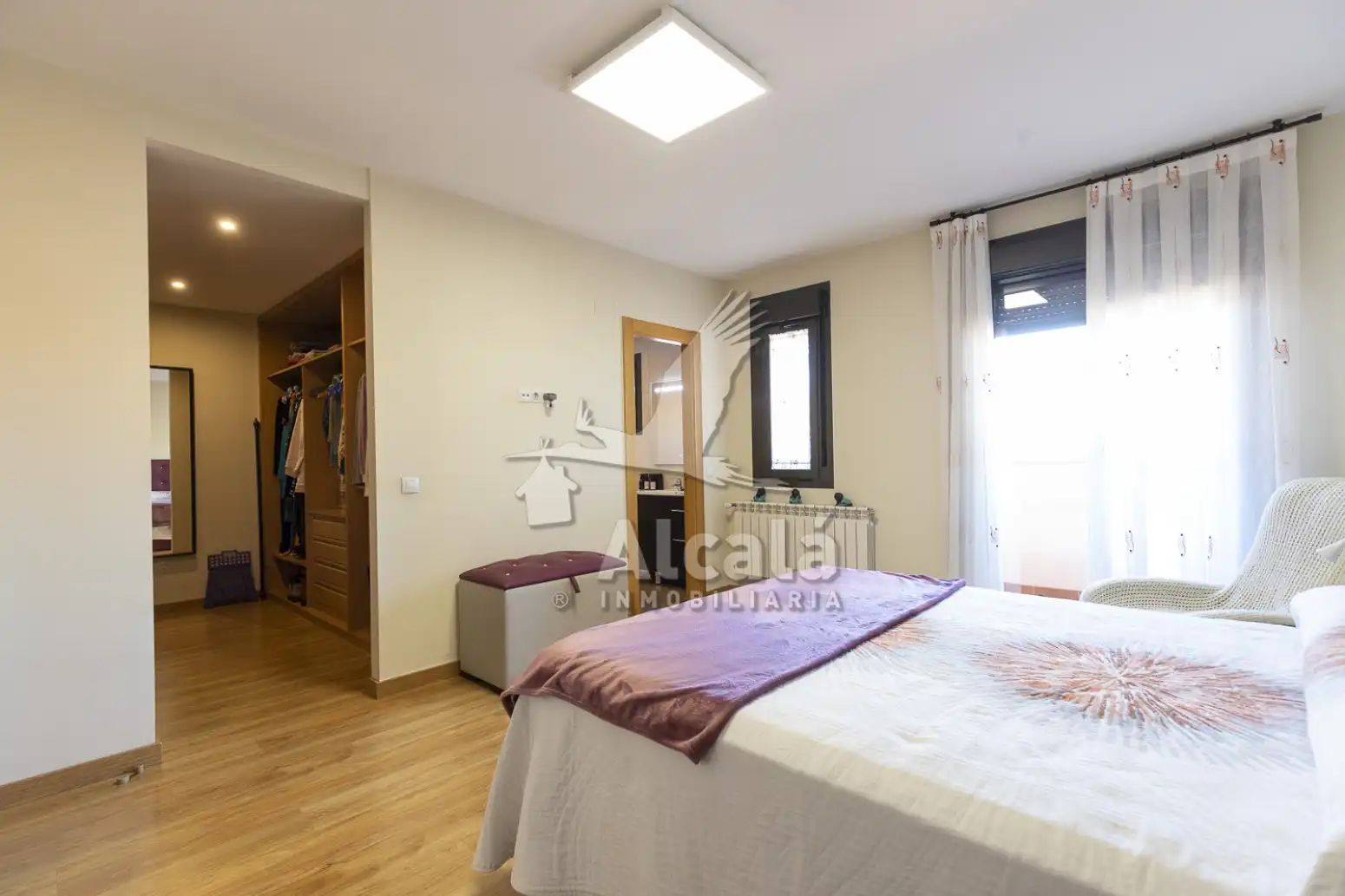 Dormitori de Casa o xalet en venda en Alcalá de Henares amb Aire condicionat, Calefacció i Jardí privat