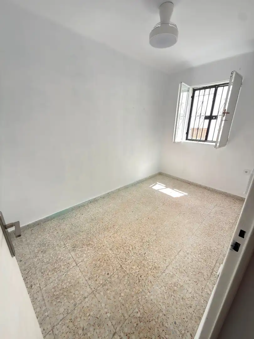 Flat for rent in Écija  with Air Conditioner, Heating and Terrace