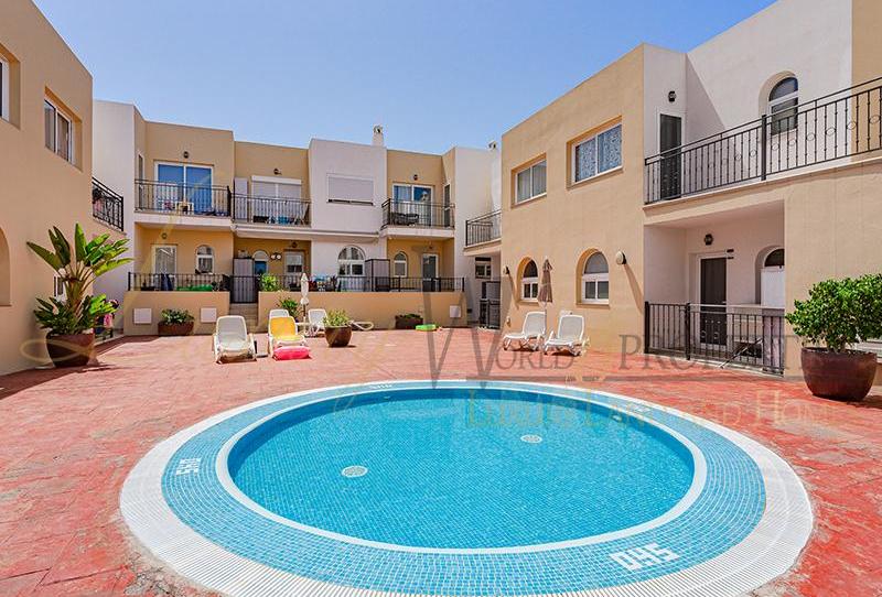 Foto 1 de Casa adosada en venda a La Gaviota, Palm - Mar, Santa Cruz de Tenerife