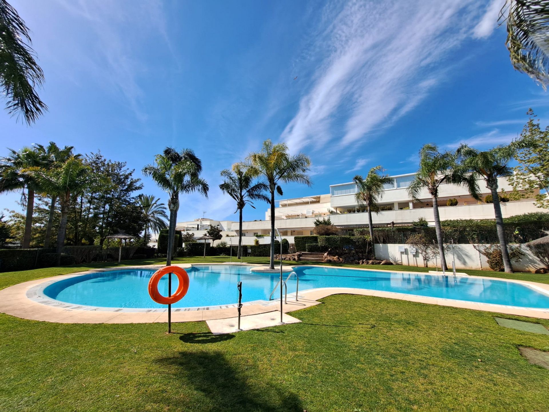 Exterior view of Apartment to rent in Marbella  with Air Conditioner, Heating and Terrace