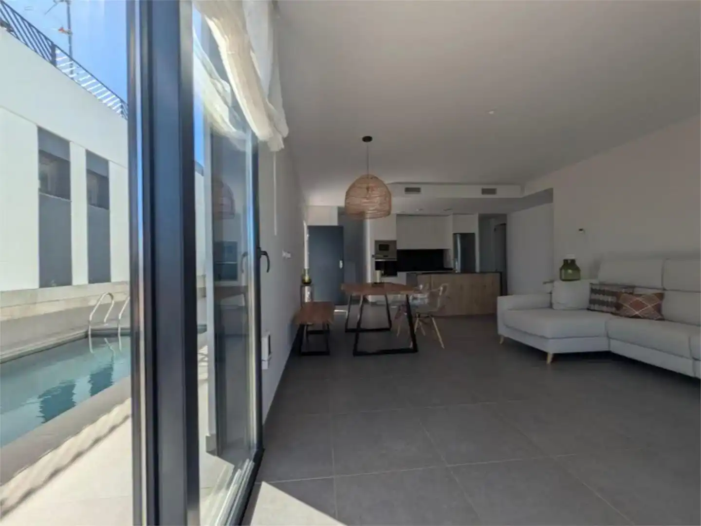 Sala d'estar de Casa o xalet en venda en Polop amb Aire condicionat, Piscina i Balcó