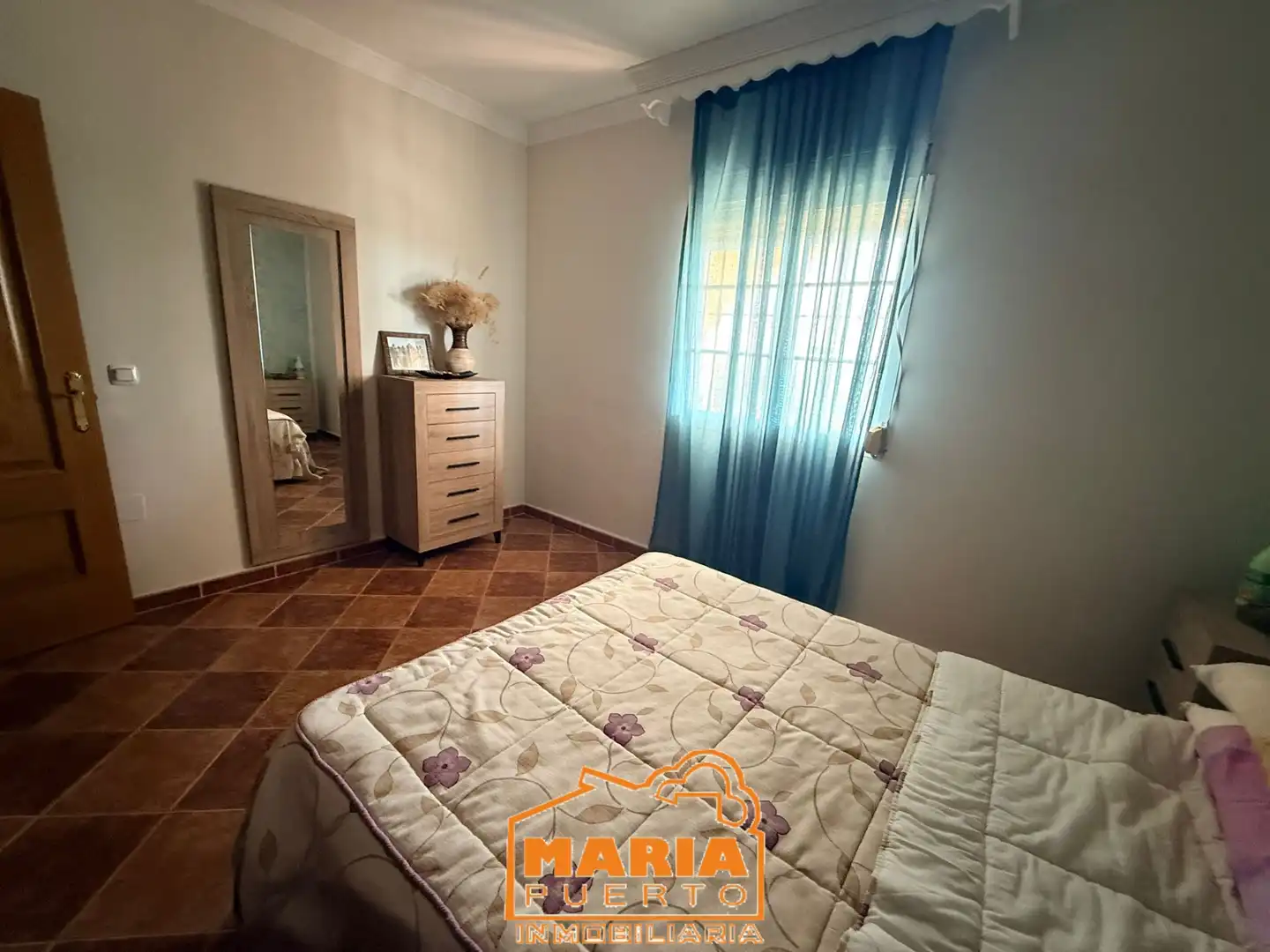 Bedroom of Country homes for sale in Villanueva de la Concepción
