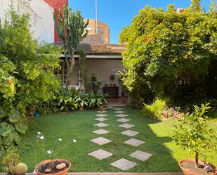 Jardí de Casa adosada en venda en Meliana amb Terrassa i Balcó