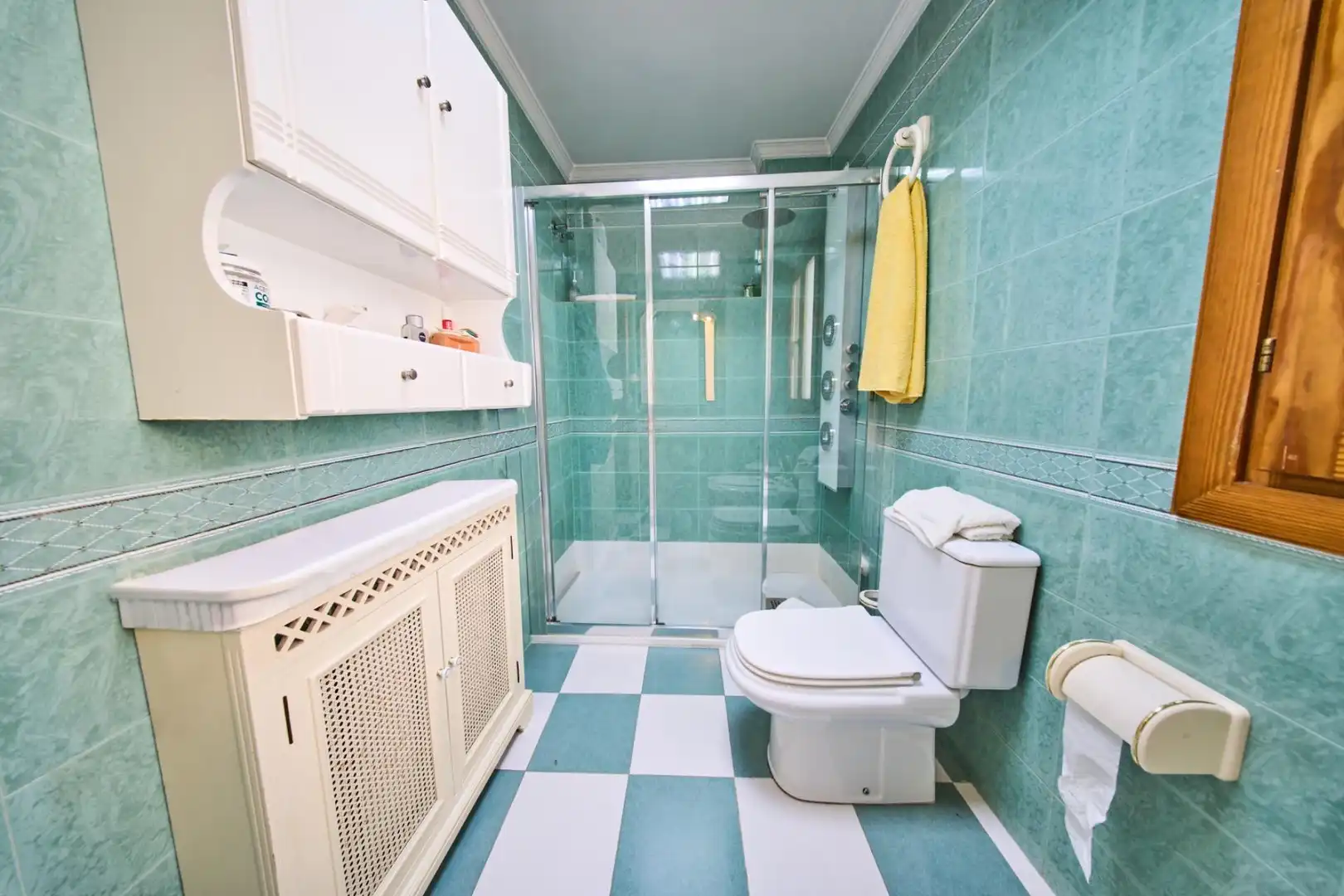Baño de Casa o chalet en venta en Granada con Aire acondicionado, Calefacción y Jardín privado