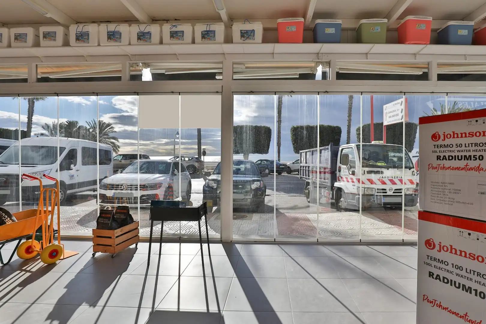 Local en venta en Carboneras