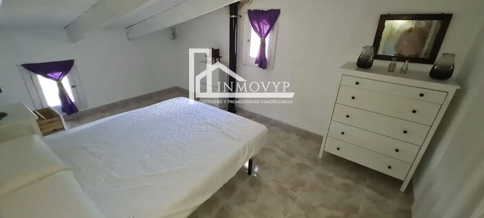 Habitación de Finca rústica en venta en Escorca con Aire acondicionado y Amueblado