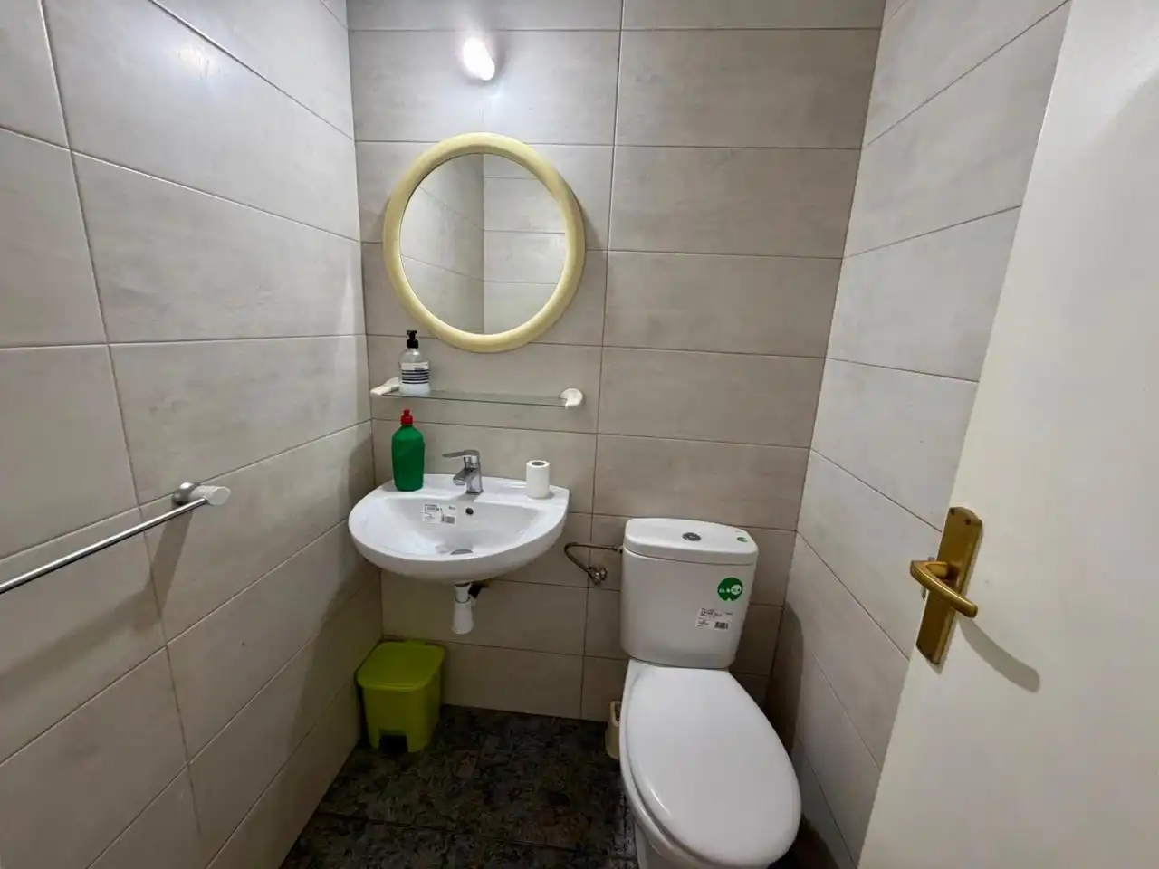 Bany de Casa o xalet en venda en Montcada i Reixac amb Aire condicionat, Calefacció i Jardí privat