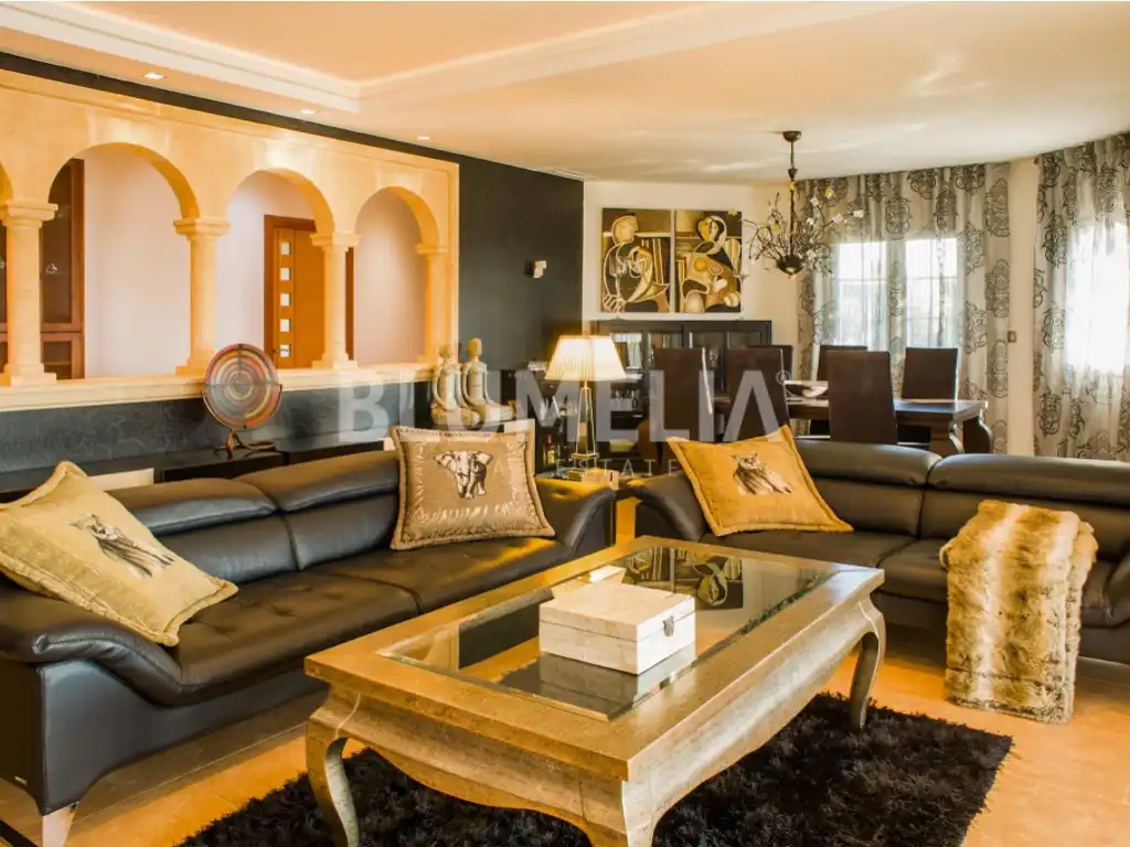 House with pool for sale in Calle Pic De La Batalla, imagen 5