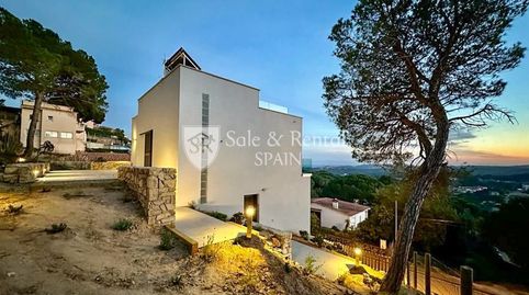FANTÁSTICA CASA  CON INCREÍBLES VISTAS AL MAR EN LOS PINARES, LLORET DE MAR