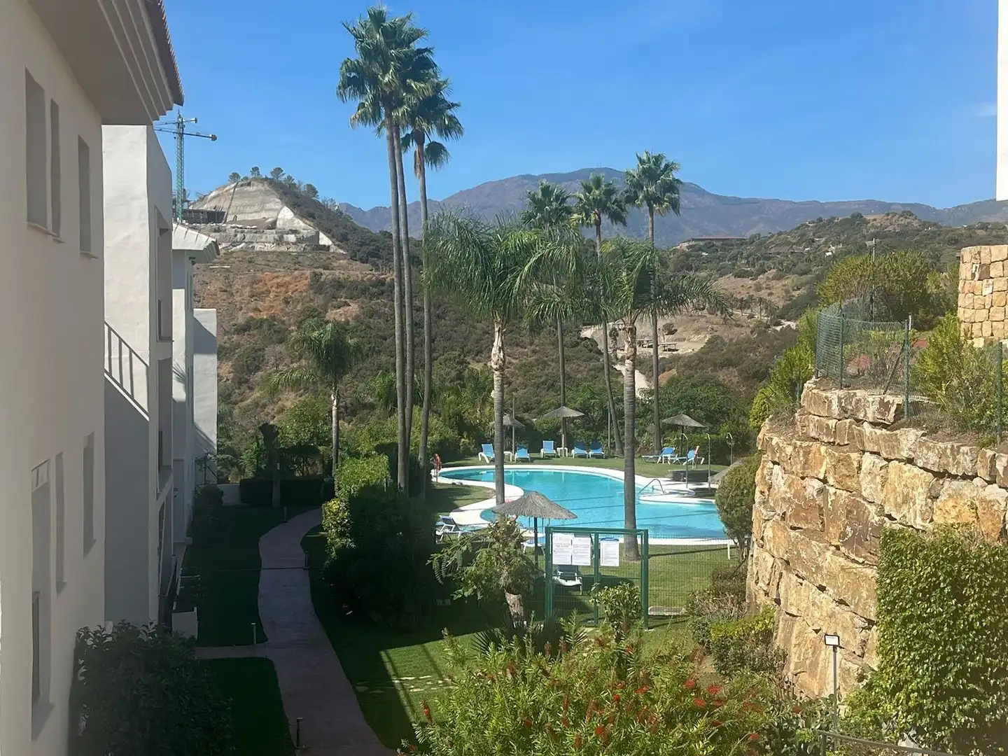 Jardí de Apartament en venda en Estepona amb Moblat i Piscina comunitària