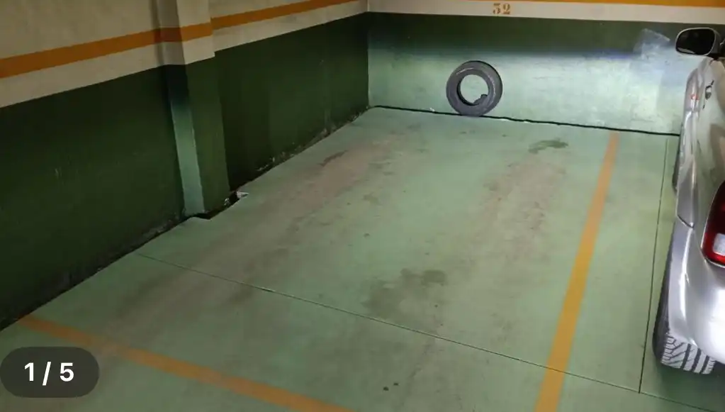 Einzelparkplatz mit Aufzug zum Verkauf in Rúa Rosalía de Castro 33