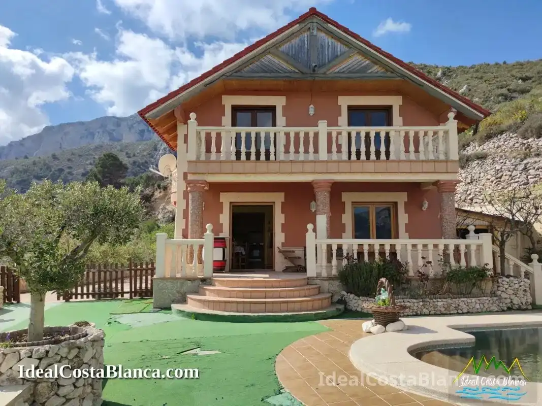 Villa avec terrasse à vendre à Confrides, imagen 2