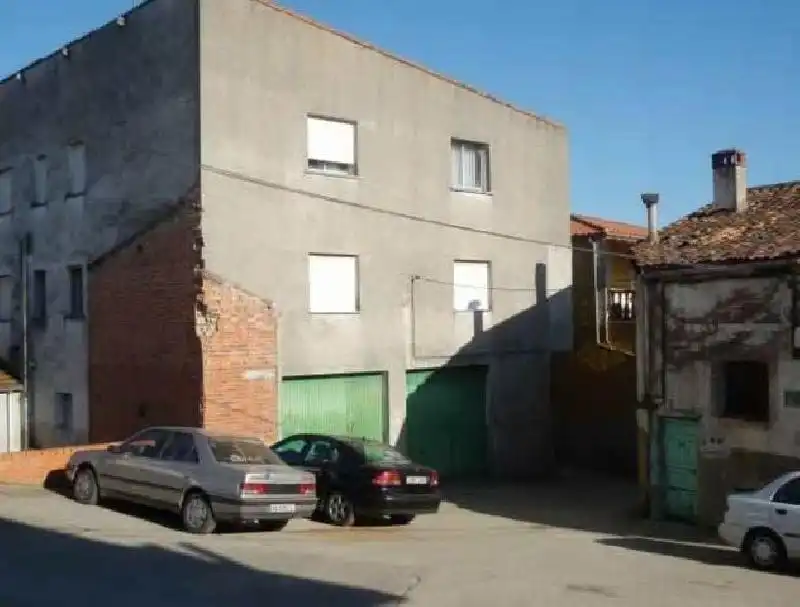 Vista exterior de Pis en venda en Mohedas de Granadilla amb Jardí privat