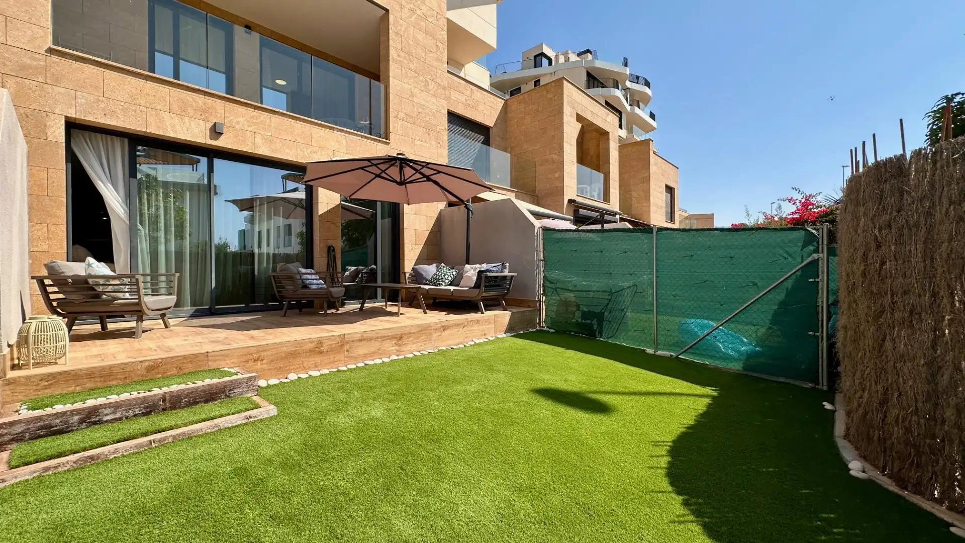 Terrassa de Dúplex de lloguer en Villajoyosa / La Vila Joiosa amb Aire condicionat, Calefacció i Jardí privat