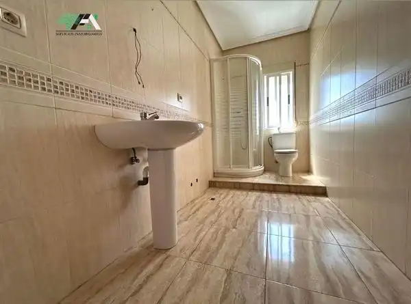 Baño de Piso en venta en Begíjar con Balcón