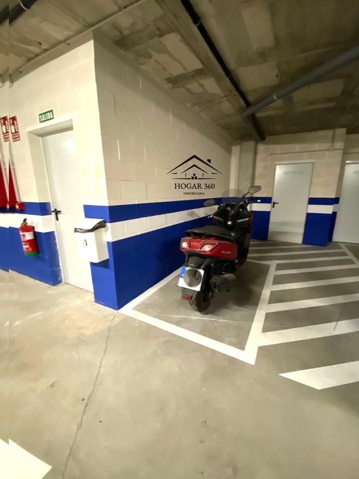 Garage to rent in Rafael Garcia Plata De Osma, Centro, Cáceres Capital