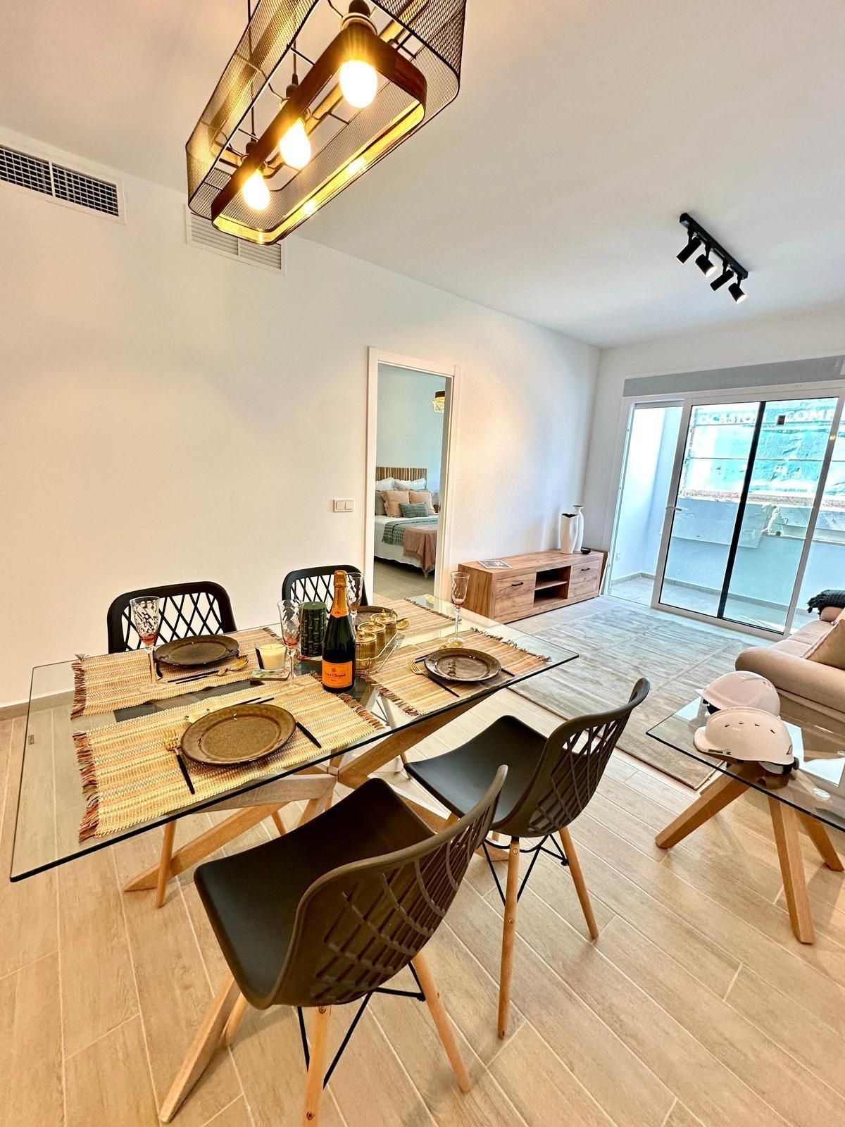 Dining room of Apartment for sale in Fuengirola  with Air Conditioner, Heating and Terrace