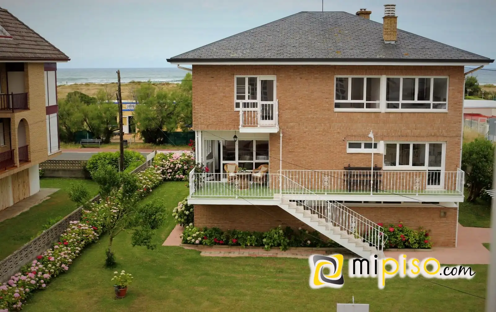 Exterior view of Houses for sale in Santoña  with Heating and Private garden