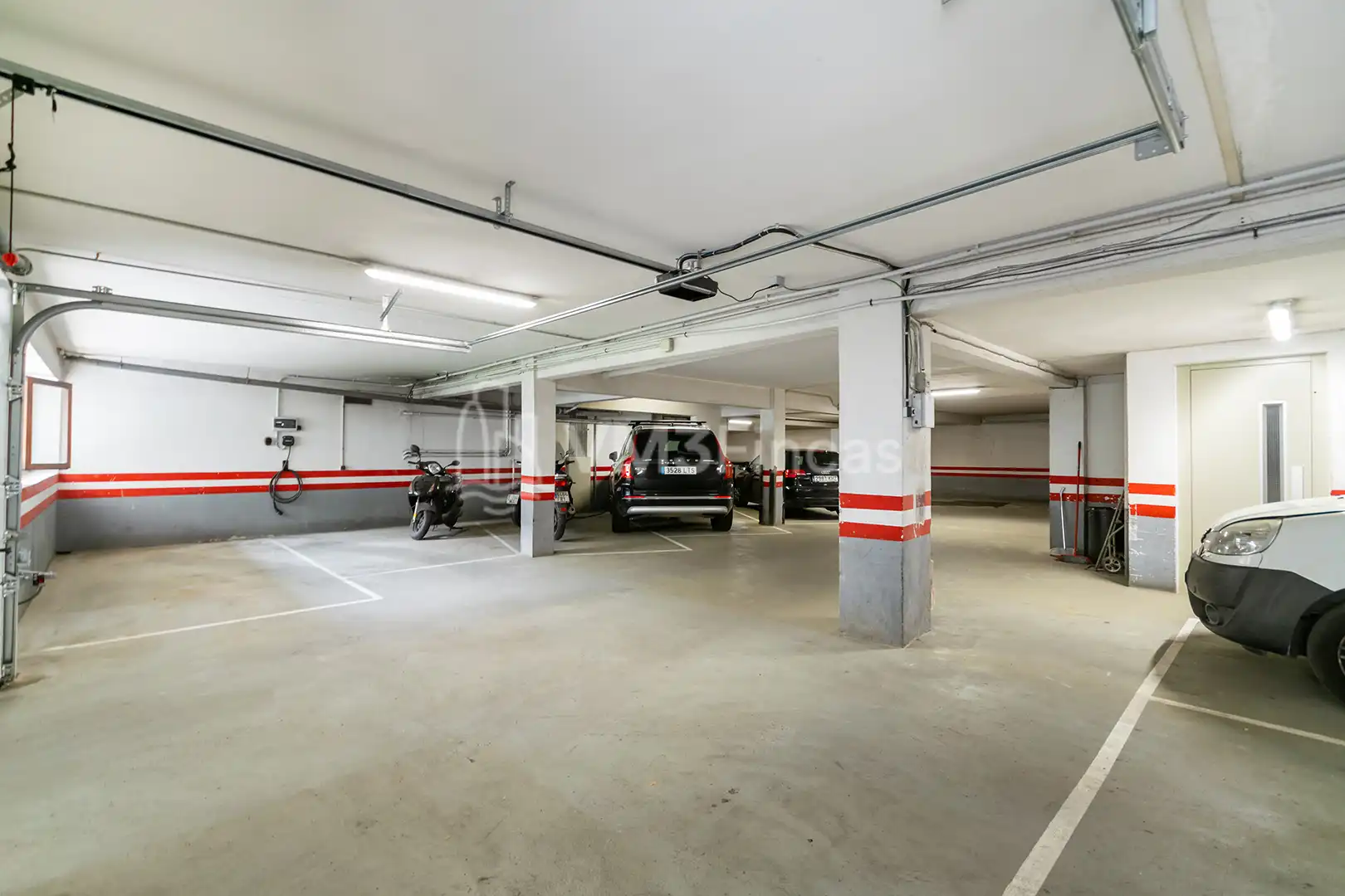 Parkplatz von Wohnung zur Miete in Barcelona mit Klimaanlage, Heizung und Parkett