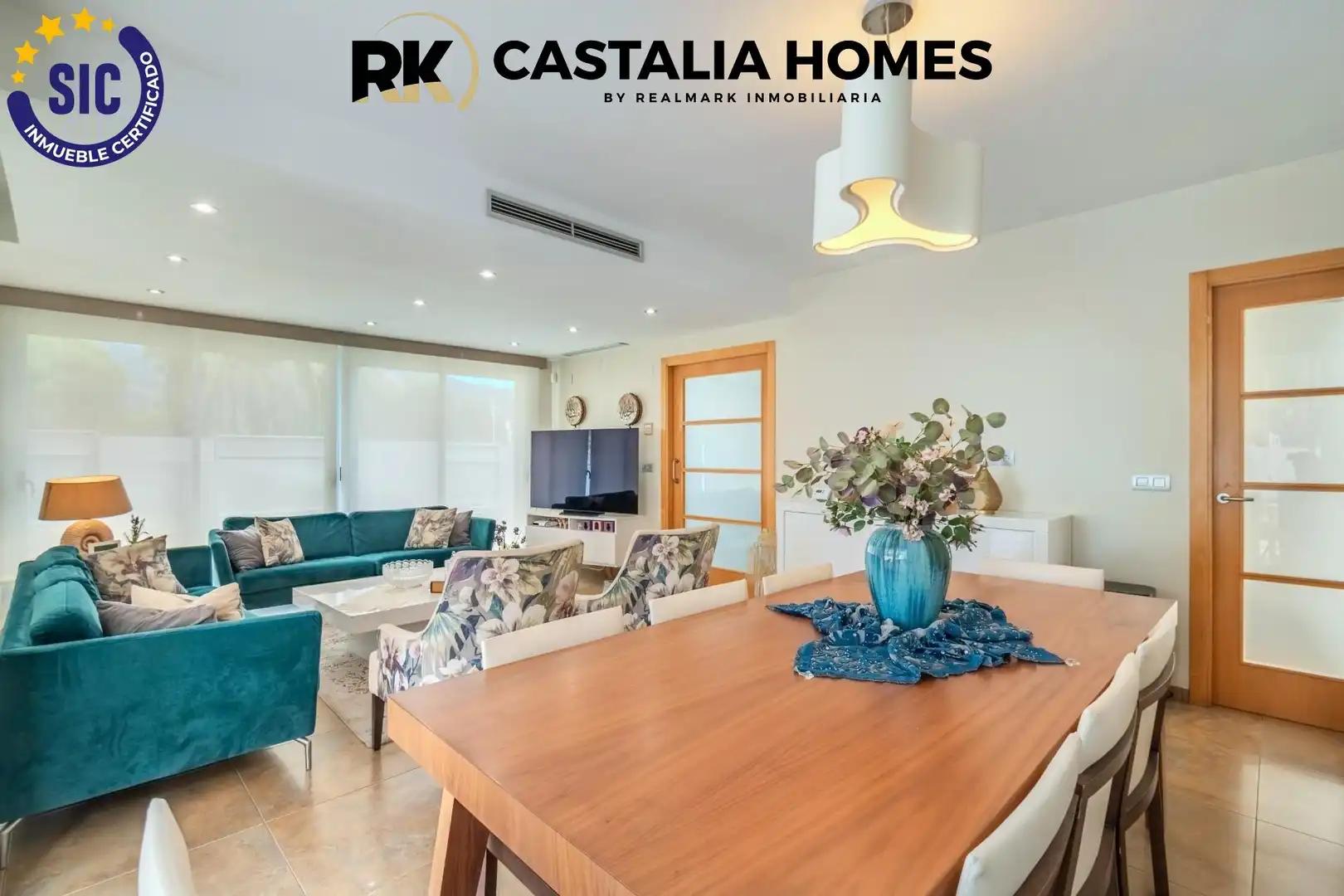 Menjador de Casa o xalet en venda en Benicasim / Benicàssim amb Aire condicionat, Calefacció i Jardí privat