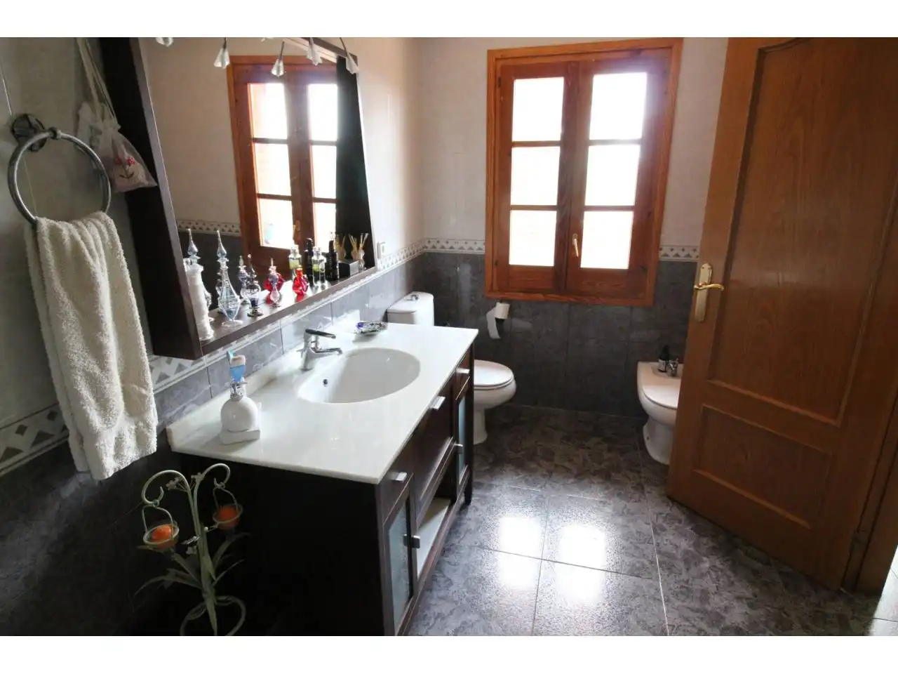 Baño de Casa o chalet en venta en Castellar del Vallès con Calefacción, Jardín privado y Terraza