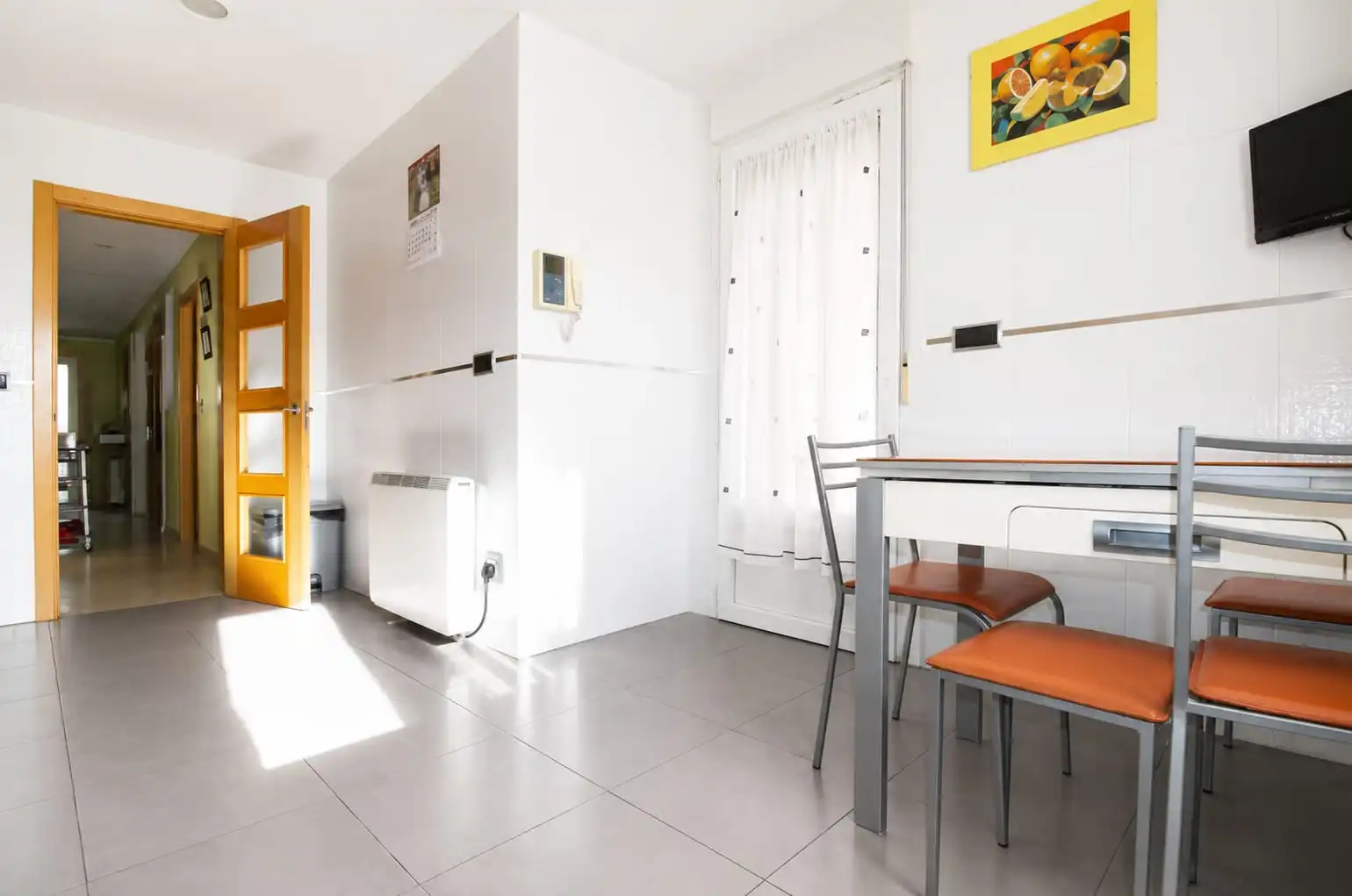 Casa aparellada amb jardí en venda a Calle de Samuel Baltés, imagen 3