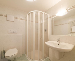 Bathroom of Building for sale in Ronda