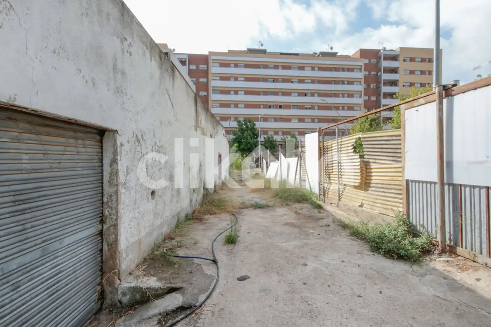 Vista exterior de Casa o chalet en venta en Barberà del Vallès