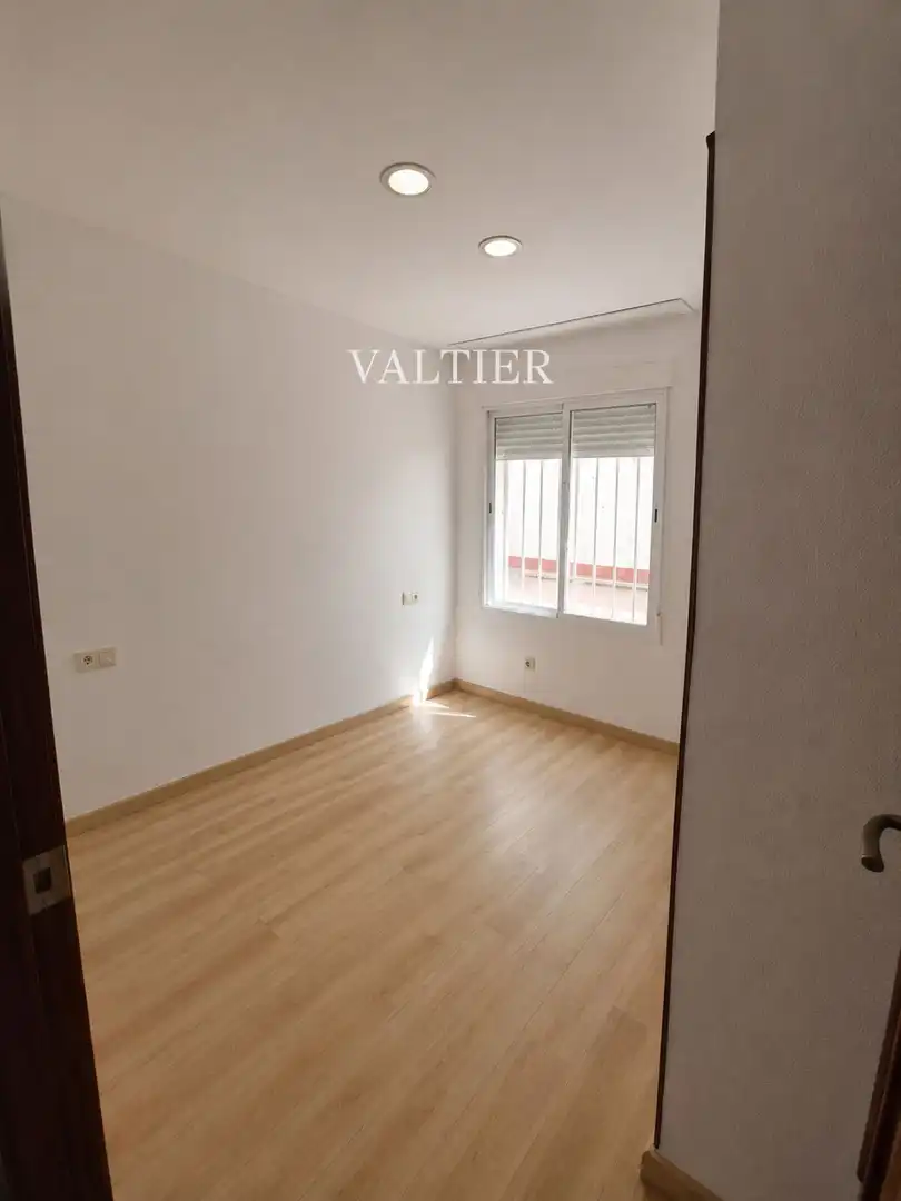 Habitación de Piso de alquiler en Valencia con Aire acondicionado y Terraza