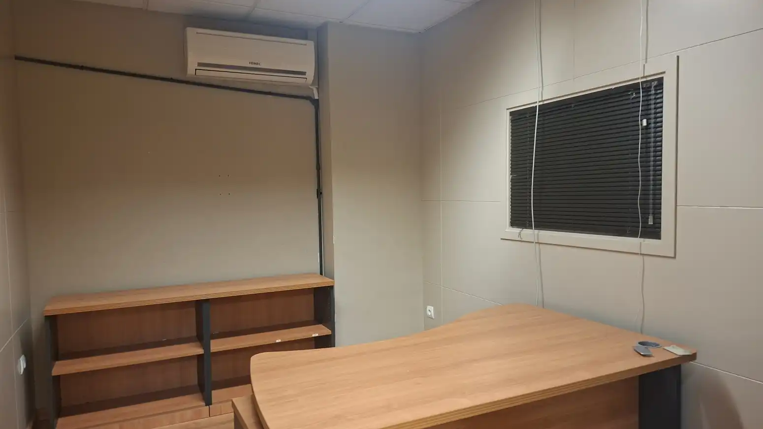 Büro zum Verkauf in Reus mit Klimaanlage und Heizung