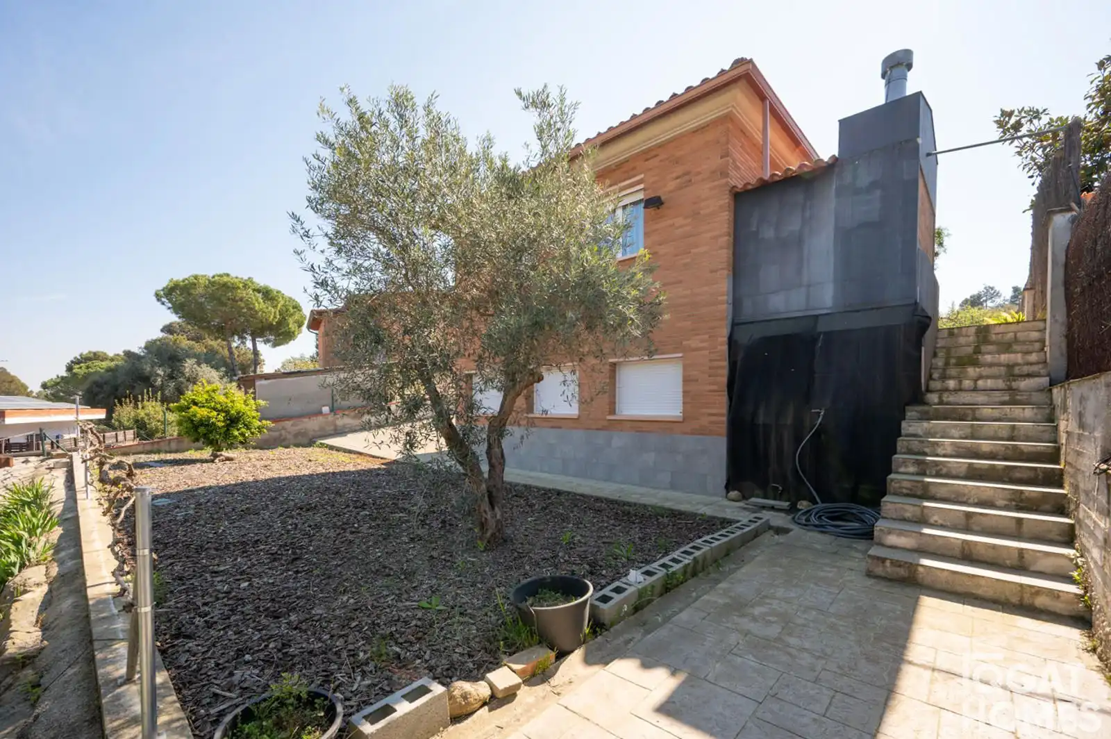Exterior view of Houses for sale in Sant Cugat del Vallès  with Air Conditioner, Heating and Terrace