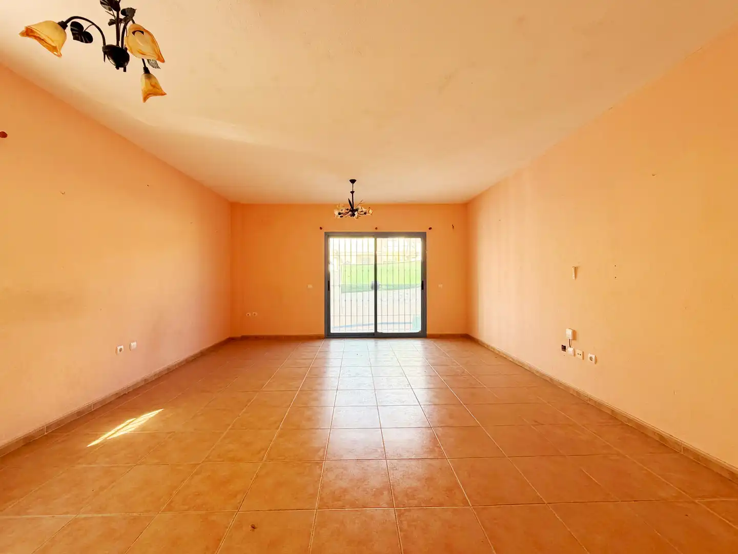 Adosado con piscina en venta en Calle la Zarzuela 33, imagen 3