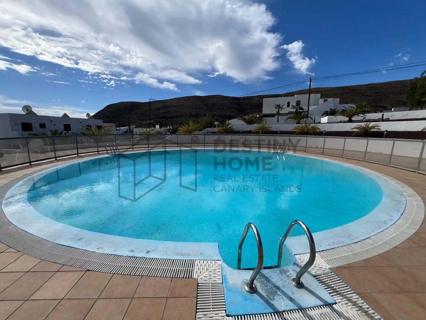 Außenansicht von Wohnungen zum Verkauf in Tuineje mit Terrasse, Möbliert und Gemeinschaftspool