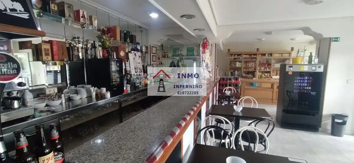 Locale commerciale in vendita a Caranza