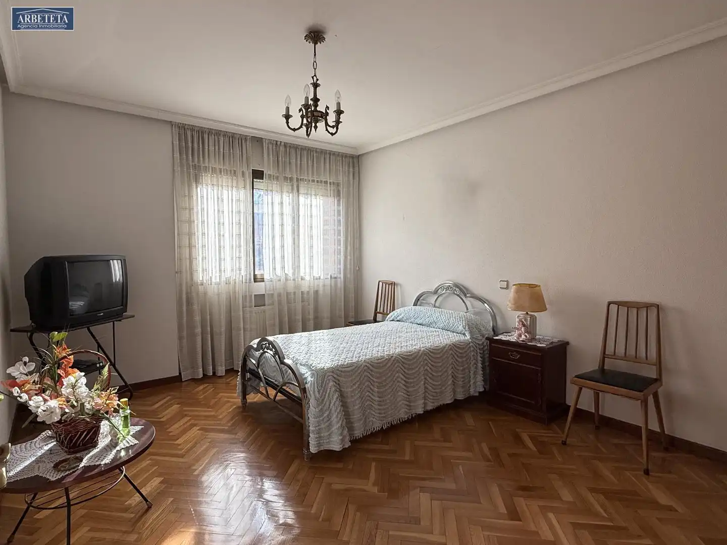 Schlafzimmer von Einfamilien-Reihenhaus zum Verkauf in Guadalajara mit Heizung, Parkett und Terrasse