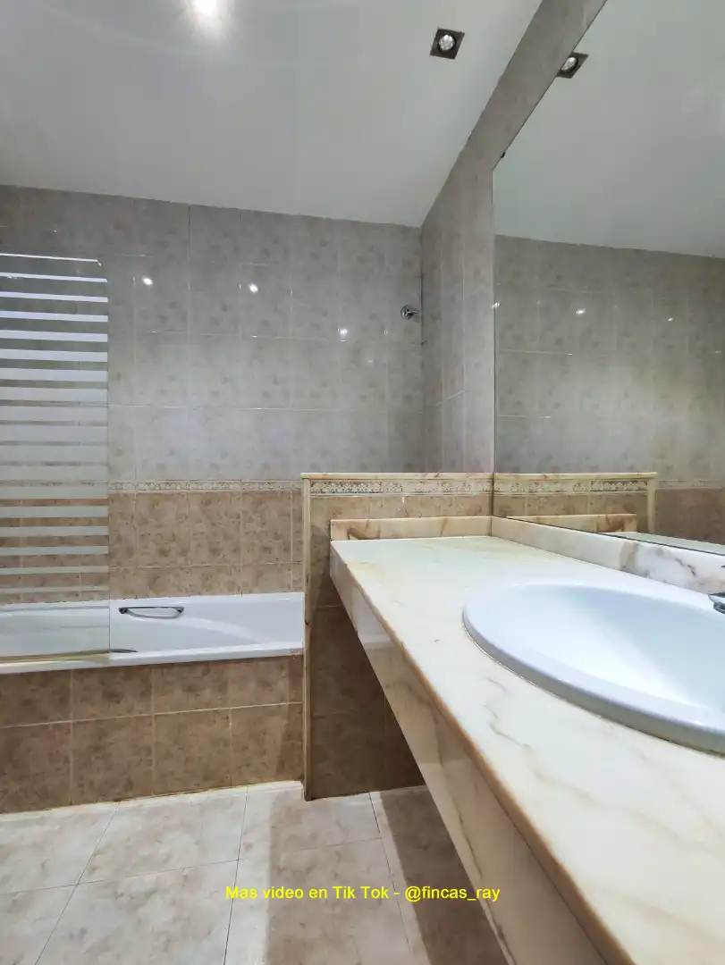 Baño de Piso en venta en La Garriga con Calefacción y Horno