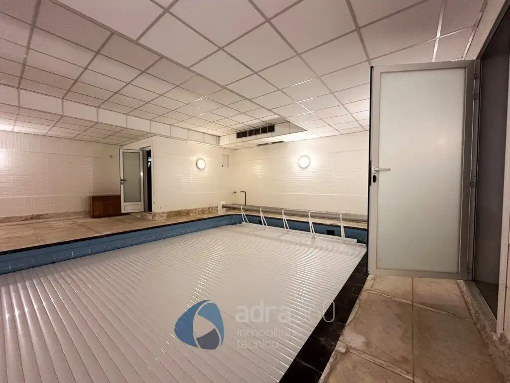 Swimming pool of Houses for sale in Lardero  with Air Conditioner, Heating and Private garden